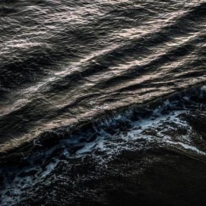 嗯⋯啊⋯在温泉做h爱
